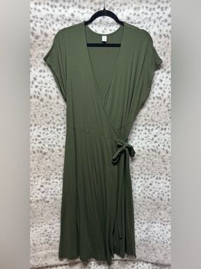 OLD NAVY WRAP DRESS